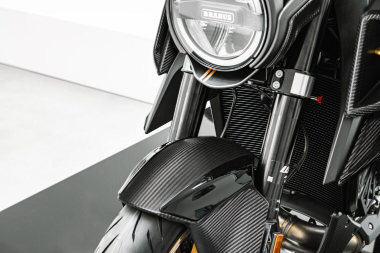 Brabus-1300-R-Masterpiece-130