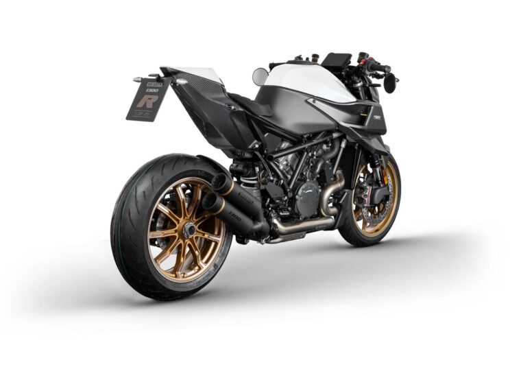 Brabus-1300-R-Masterpiece-34