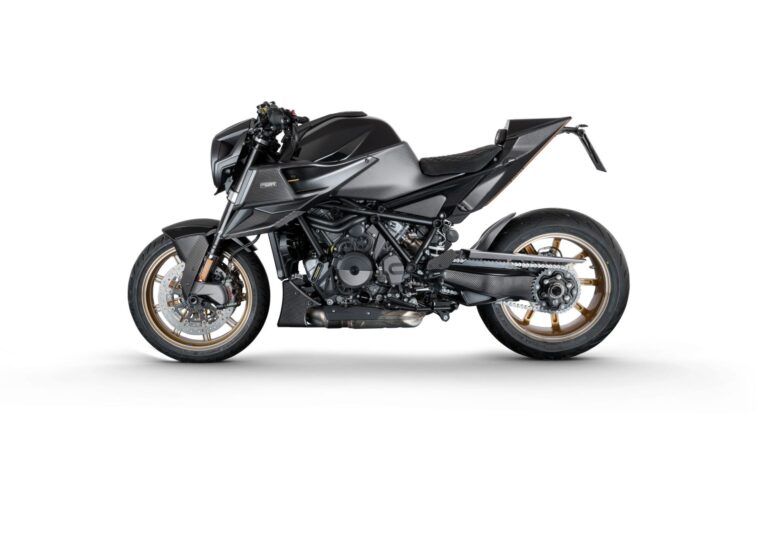 Brabus-1300-R-Masterpiece-4