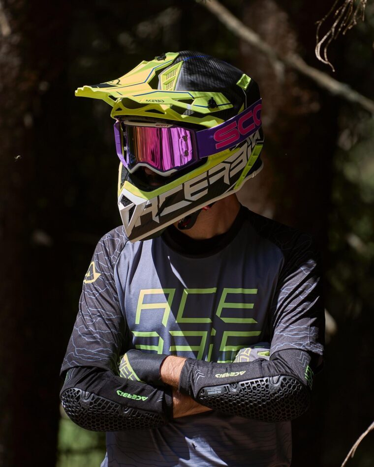 Casco-Acerbis-Steel-Carbon-2206 (33)