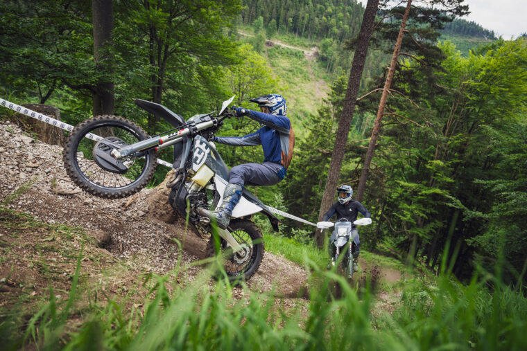 Husqvarna-TE-300-FE-350-Pro-2024-10