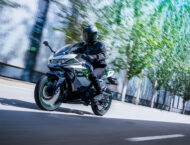 Kawasaki presenta sus primeras motos eléctricas en Europa: Ninja y Z e-1 9 Kawasaki Ninja e 1 2024 10