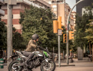 Kawasaki presenta sus primeras motos eléctricas en Europa: Ninja y Z e-1 8 Kawasaki Z e 1 2024 1