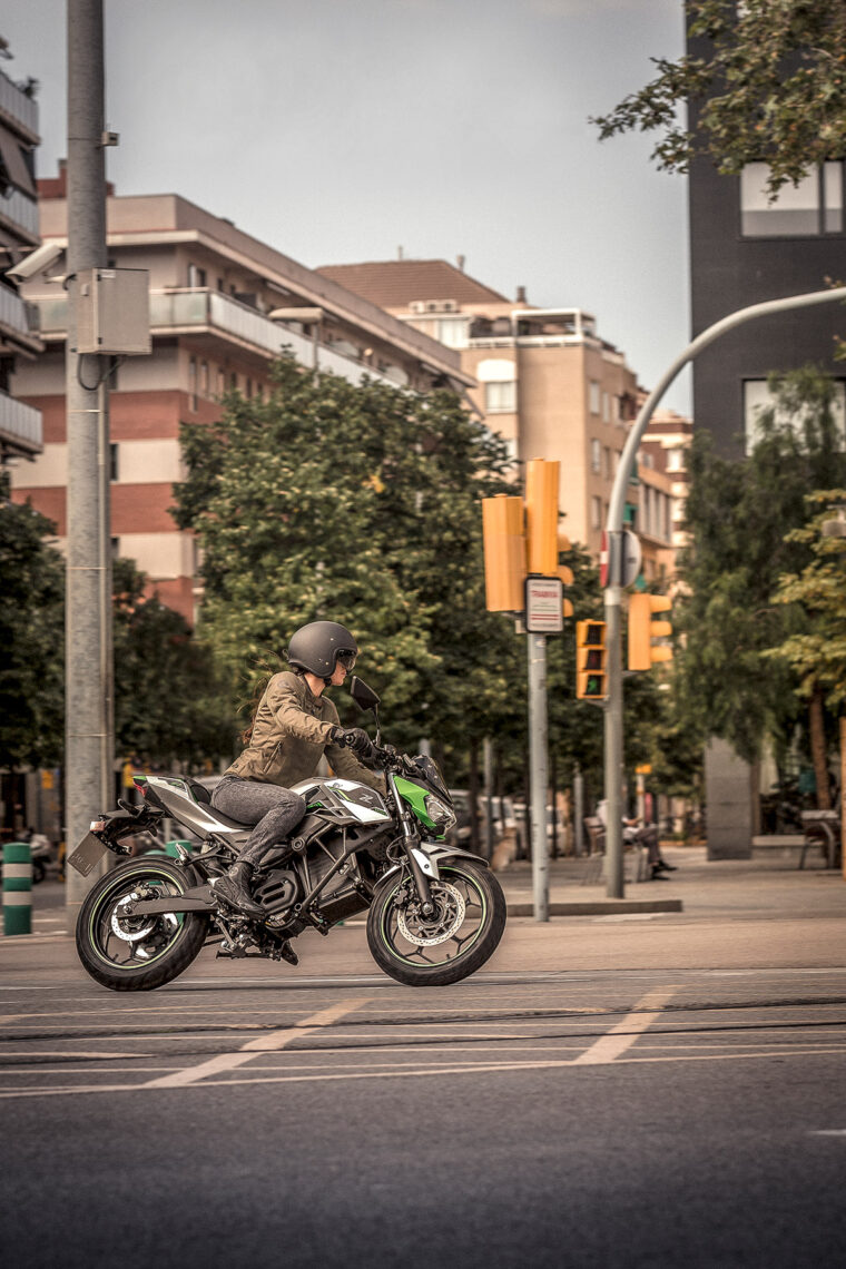 Kawasaki-Z-e-1-2024- - 1