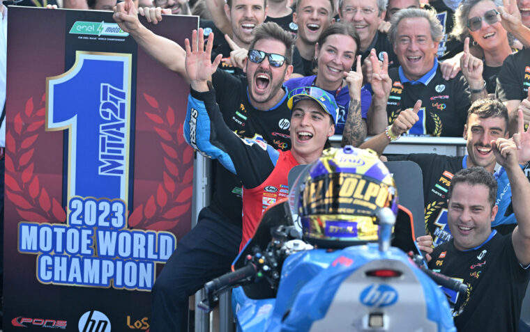Mattia-Casadei-campeon-mundo-MotoE-2023 (4)