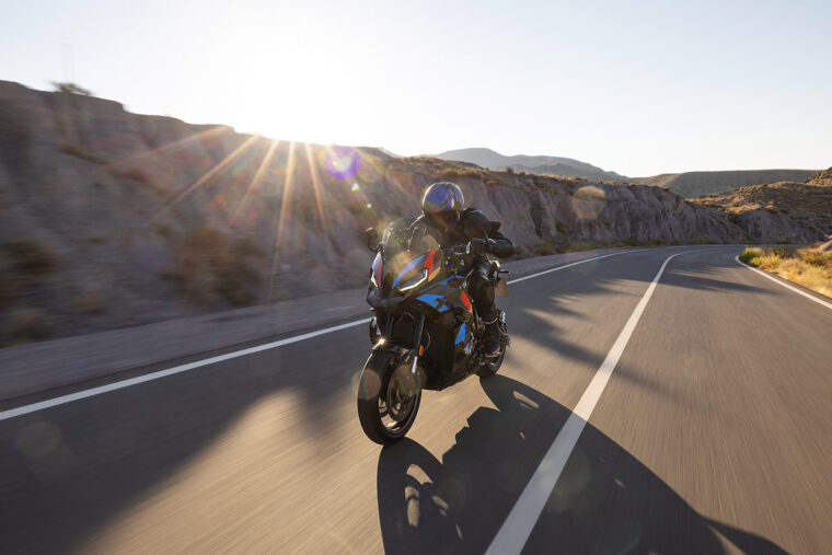 BMW-M-1000-XR-2024- - 36