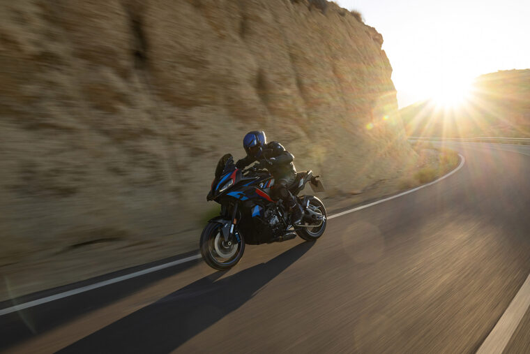 BMW-M-1000-XR-2024- - 44