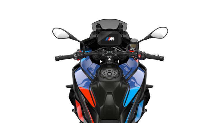 BMW-M-1000-XR-2024- - 53