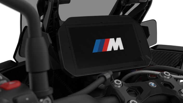 BMW-M-1000-XR-2024- - 58