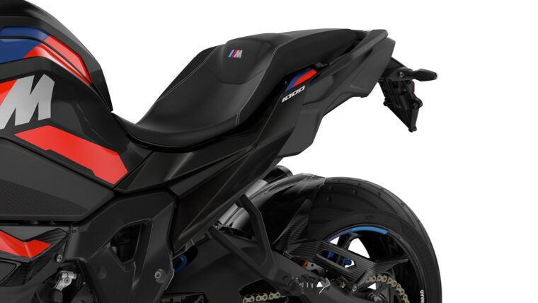 BMW-M-1000-XR-2024- - 65
