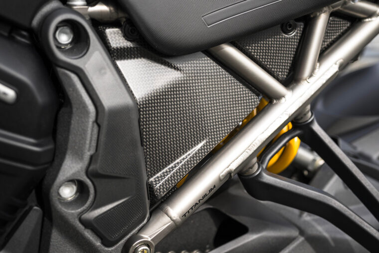 Ducati-Multistrada-V4-RS-2024- - 24