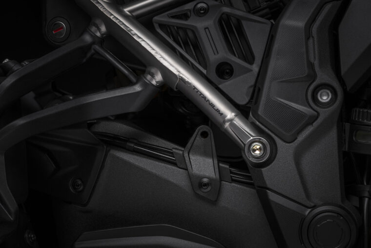 Ducati-Multistrada-V4-RS-2024- - 34