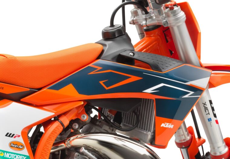 KTM-50-SX-Factory-Edition-2024-2
