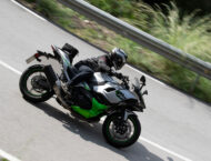 Kawasaki Ninja 7 Hybrid 2024 opinion prueba 19