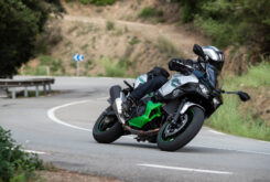Kawasaki Ninja 7 Hybrid 2024 opinion prueba 53