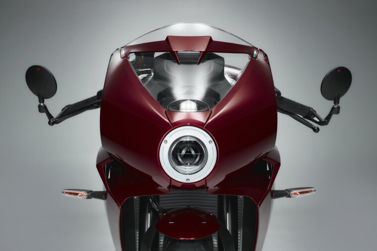 MV-Agusta-Superveloce-98-Edicion-Limitada-detalles45