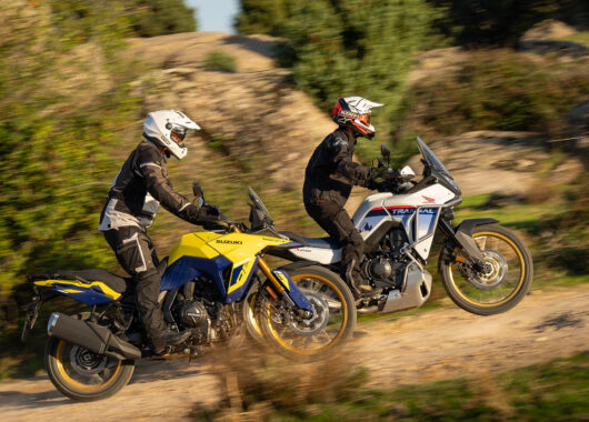 Honda XL750 Transalp vs Suzuki V-Strom 800DE: Prueba comparativa