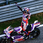 Jorge Martín gana la mejor carrera del año y se acerca más a Bagnaia