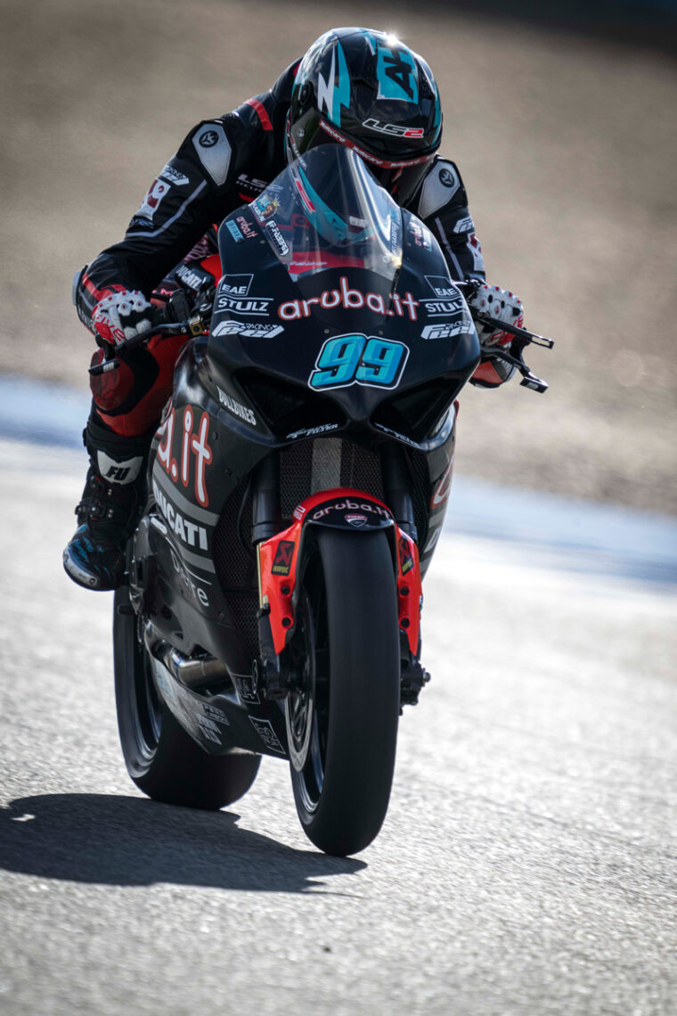 Adrian-Huertas-Test-Jerez-Supersport-Panigale (6)