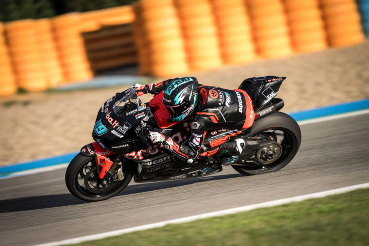 Adrian-Huertas-Test-Jerez-Supersport-Panigale (9)