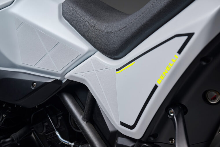 Benelli-BKX-300-2024- - 18