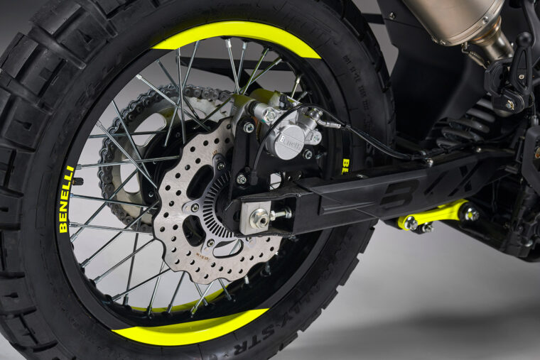 Benelli-BKX-300-2024- - 19