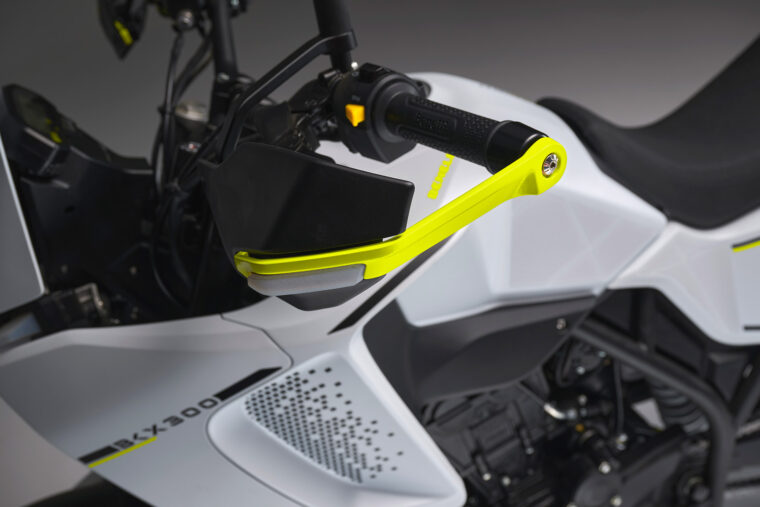 Benelli-BKX-300-2024- - 22