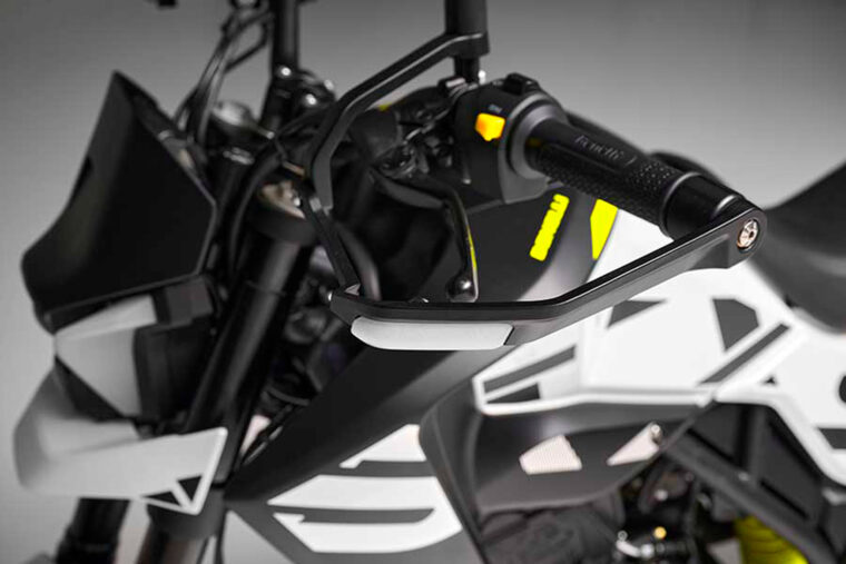 Benelli-BKX-300-S-2024- - 15