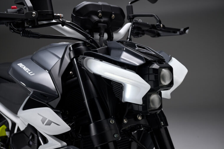 Benelli-Tornado-Naked-Twin-500-2024- - 11