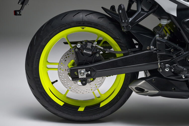 Benelli-Tornado-Naked-Twin-500-2024- - 16