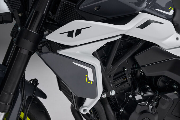 Benelli-Tornado-Naked-Twin-500-2024- - 18