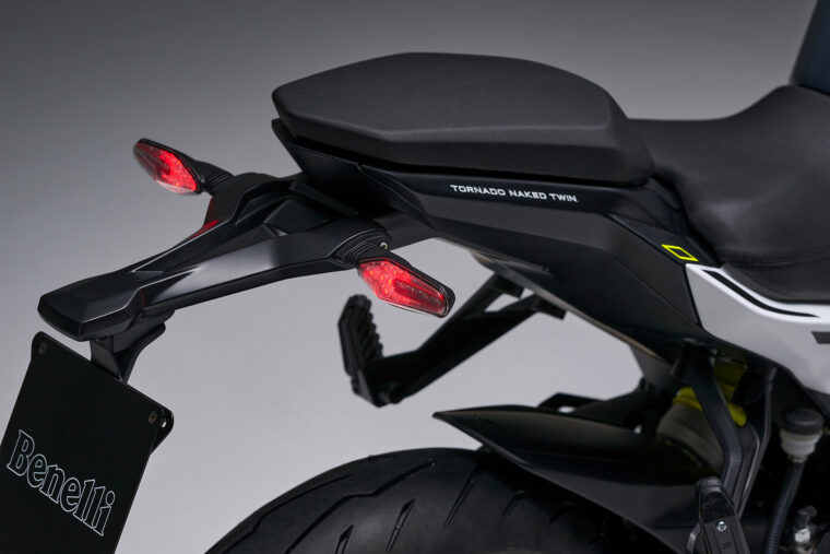 Benelli-Tornado-Naked-Twin-500-2024- - 21