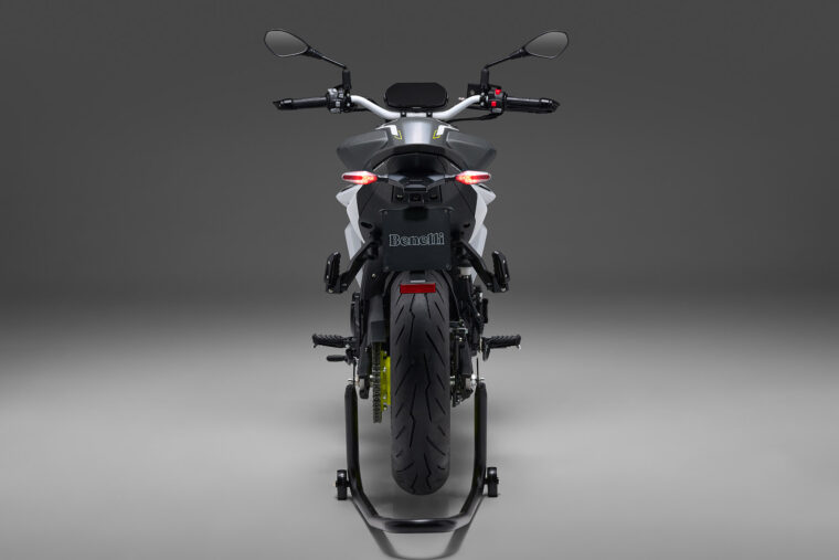 Benelli-Tornado-Naked-Twin-500-2024- - 6