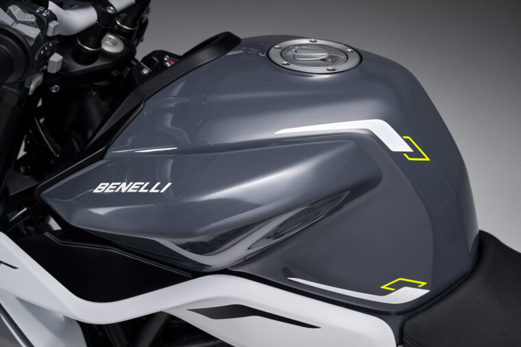 Benelli-Tornado-Naked-Twin-500-2024- - 9