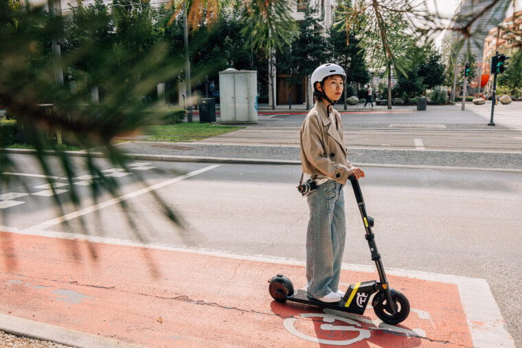 Husqvarna-Skutta-2024-patinete- - 101