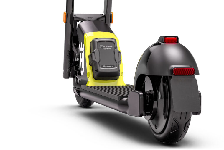 Husqvarna-Skutta-2024-patinete- - 102