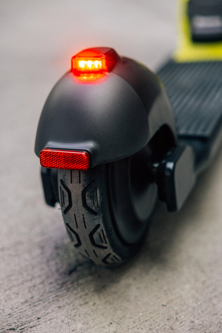 Husqvarna-Skutta-2024-patinete- - 103