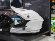 MT Helmets 2024: todo lo nuevo que vimos en EICMA 2023 17 MT HELMETS EICMA 202313