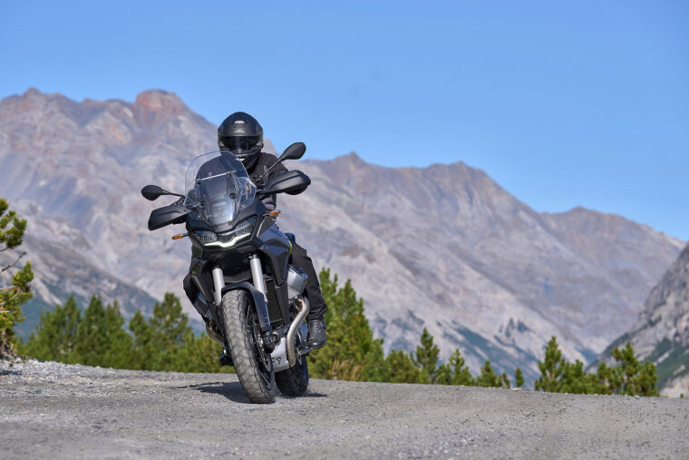 Moto-Guzzi-Stelvio-2024-dinamicas27