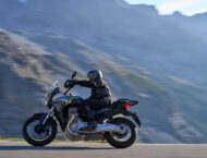 Moto Guzzi Stelvio 2024 dinamicas28
