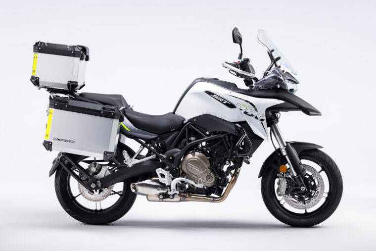 QJ SRT 700 2024 31 QJ SRT 700 2024 1