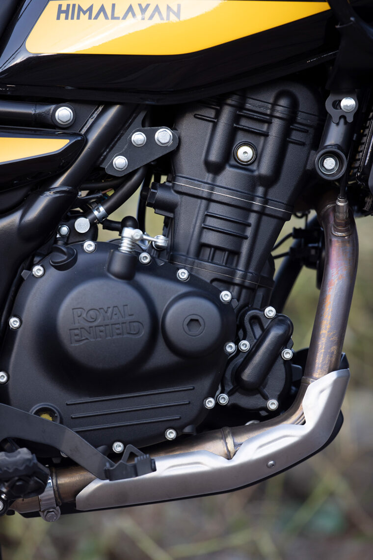 Royal-Enfield-Himalayan-2024-detalles-13