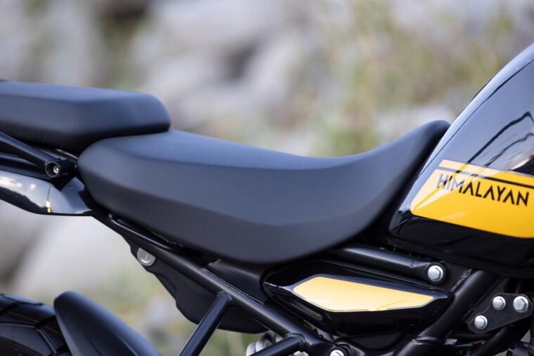 Royal-Enfield-Himalayan-2024-detalles-15