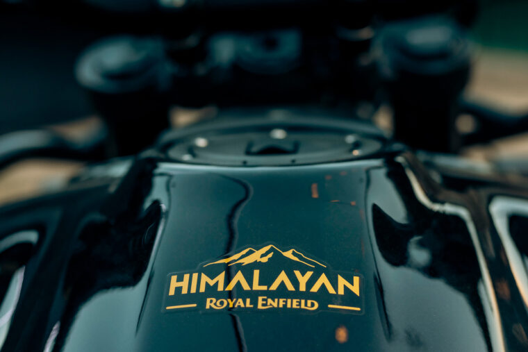 Royal-Enfield-Himalayan-2024-detalles-2