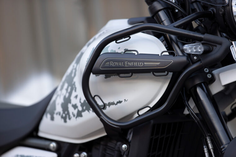 Royal-Enfield-Himalayan-2024-detalles-28