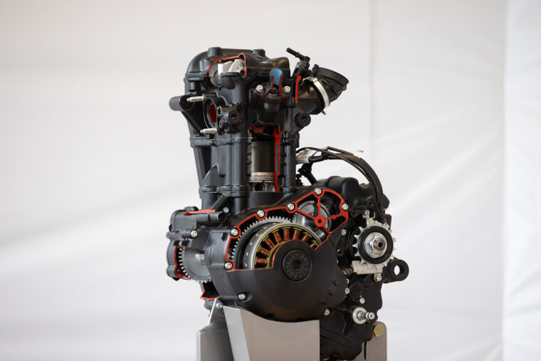 Royal-Enfield-Himalayan-2024-detalles-33