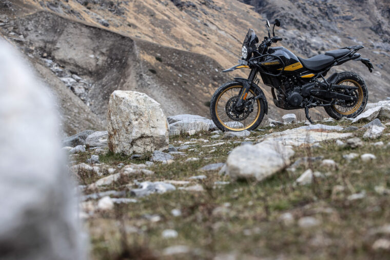 Royal-Enfield-Himalayan-2024-detalles-49