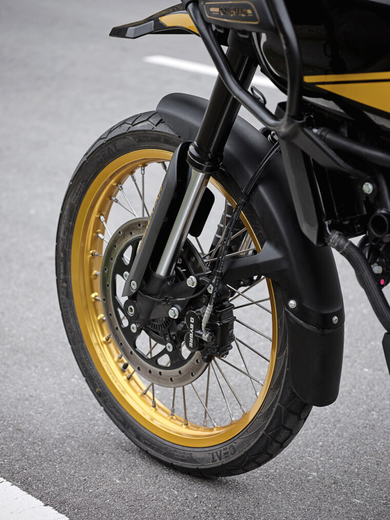 Royal-Enfield-Himalayan-450-2024 - 16