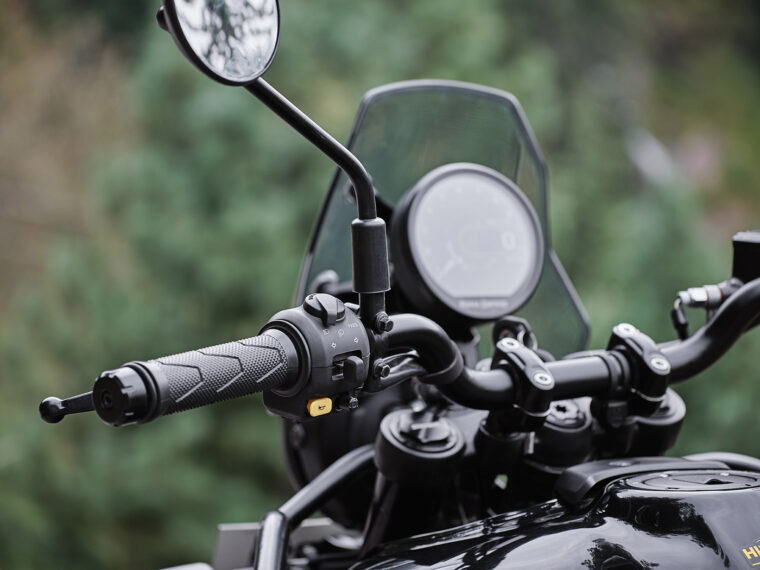 Royal-Enfield-Himalayan-450-2024 - 32