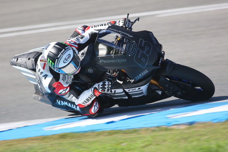 Yamaha-Racing-Test-Jerez-Superbike (1)